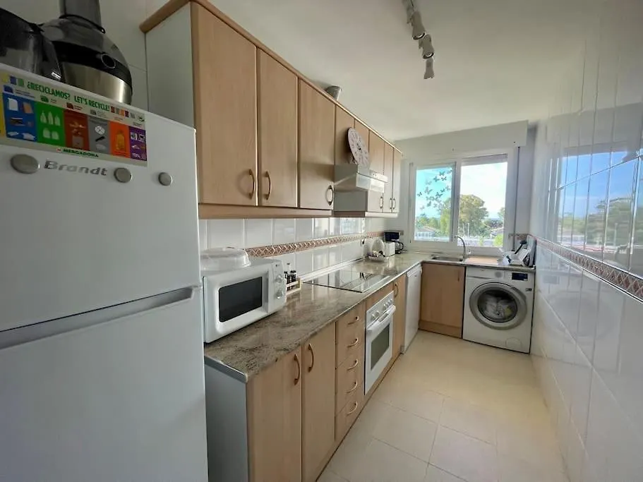 Moderno Apartamento Con Terraza Y Vista Al Mar A 5 Min Pto. Banus マルベーリャ アパート