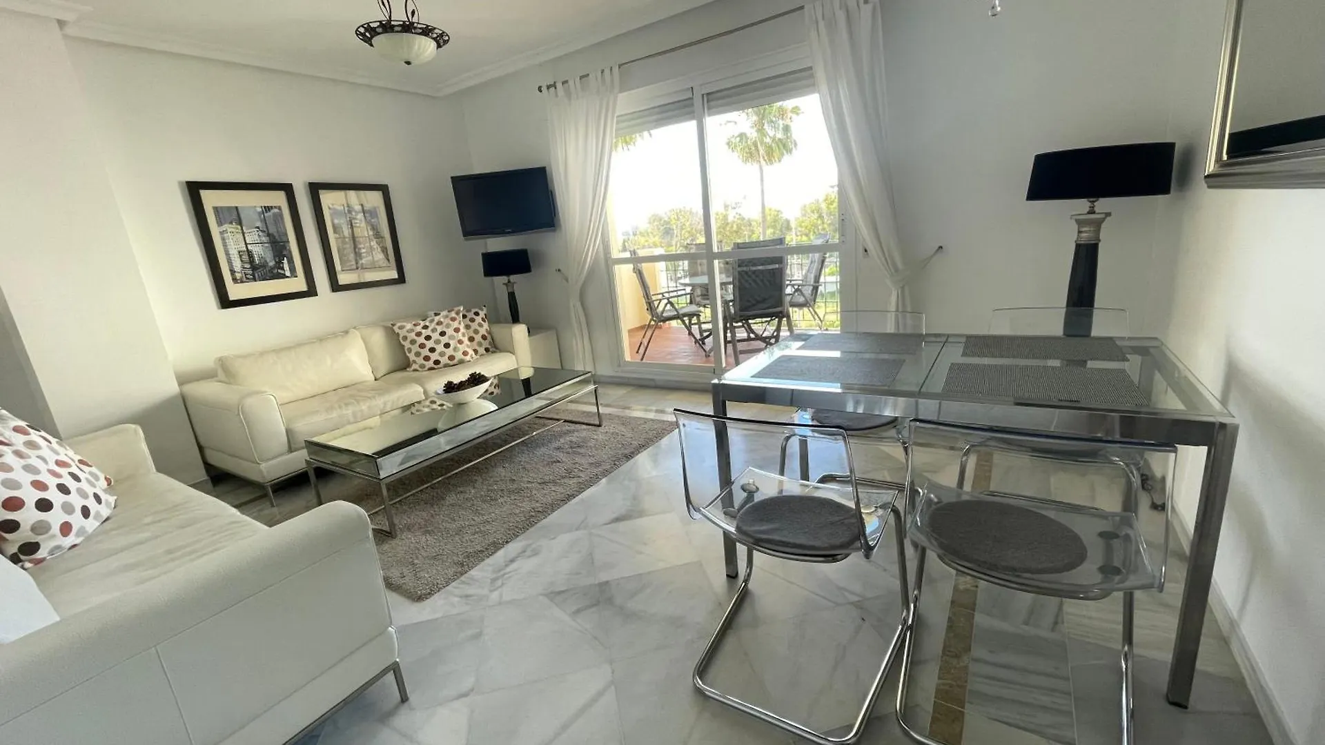 Moderno Apartamento Con Terraza Y Vista Al Mar A 5 Min Pto. Banus Marbella Spain